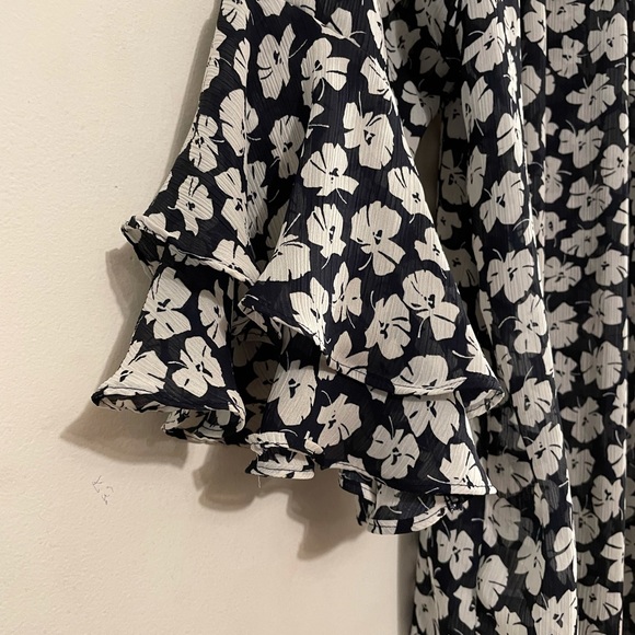 Chaps sM Georgette blouse. - Picture 7 of 7